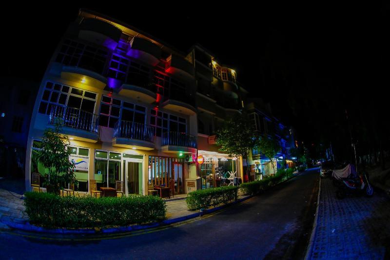 Fuana Inn Hulhumale Ngoại thất bức ảnh